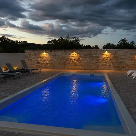 Gracia House Mogilovo